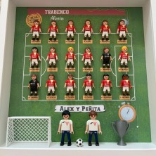 Cuadro PLAYMOBIL ENTRENADOR FÚTBOL Y JUGADORES
